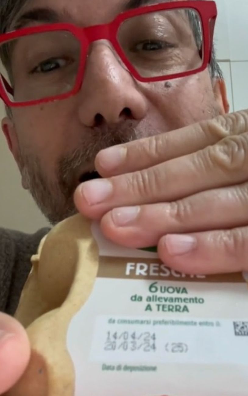 Supermercati, attenzione al dettaglio delle uova extra fresche