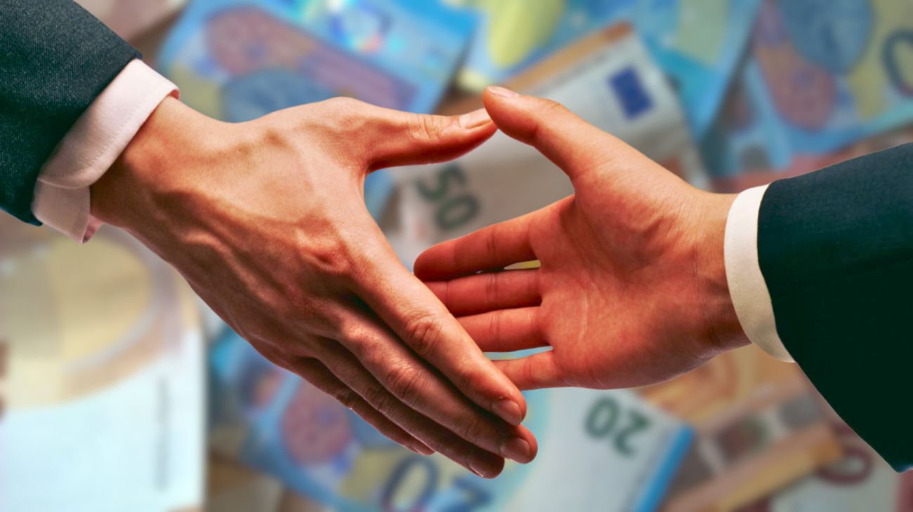 Busta paga, accordo per il rinnovo del CCNL: arriva l'aumento di stipendio