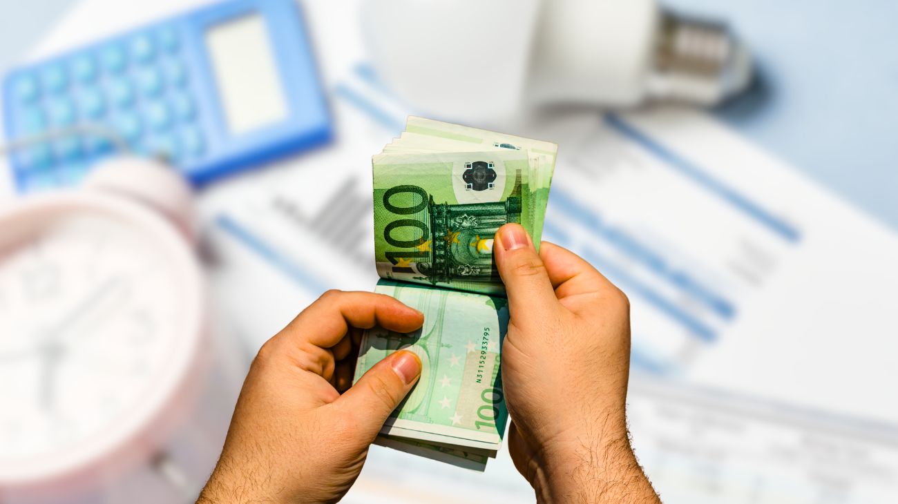 Contratto della luce attivato a sua insaputa: rimborso per un cliente