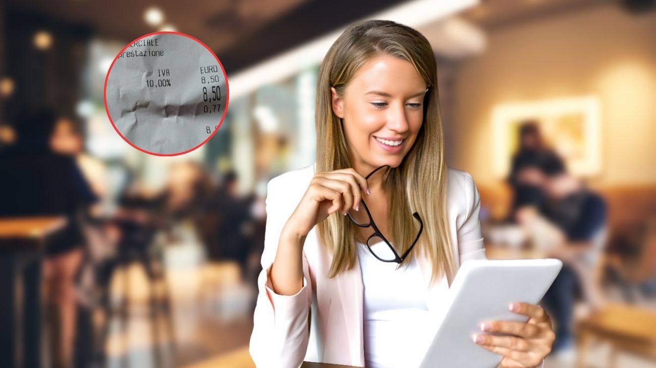 Cliente mostra lo scontrino del menù vegetariano in Toscana