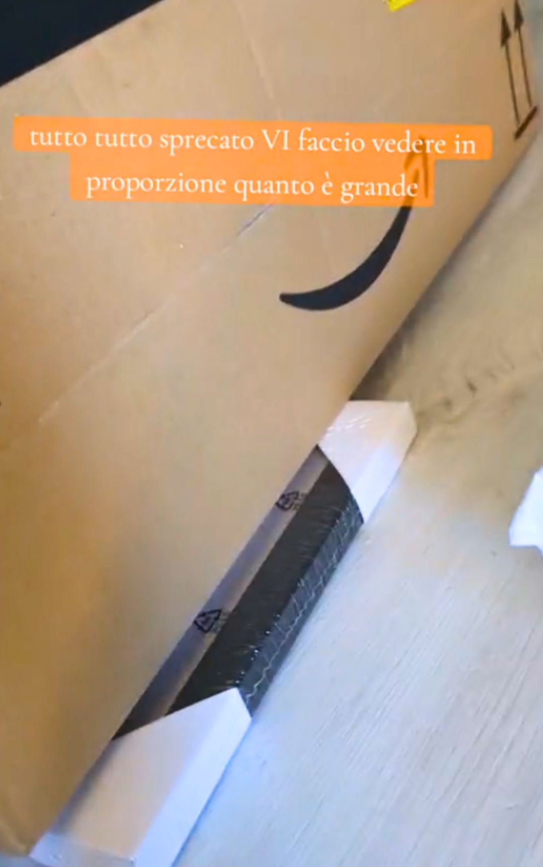 Il confronto tra il pacco arrivato e la cornice acquistata