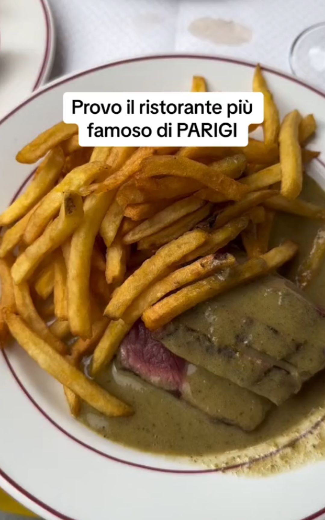 Francia, pranzo nel ristorante più famoso di Parigi