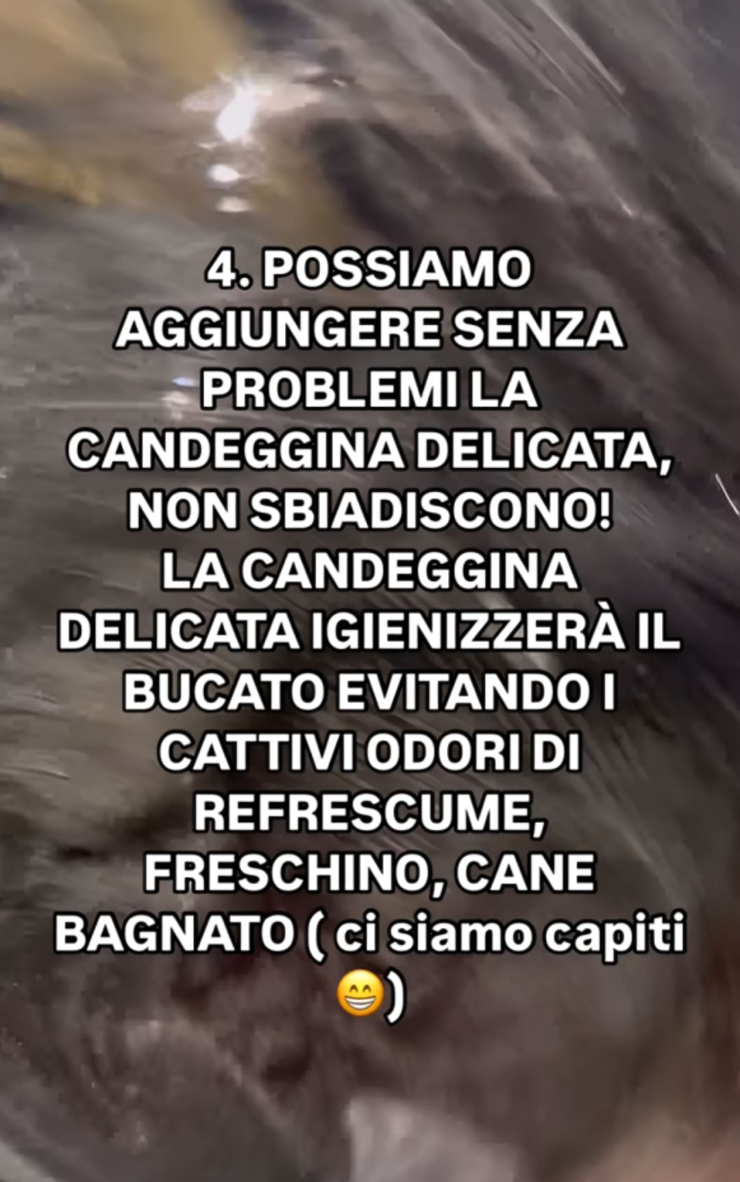 Lavatrice, come trattare al meglio i capi scuri