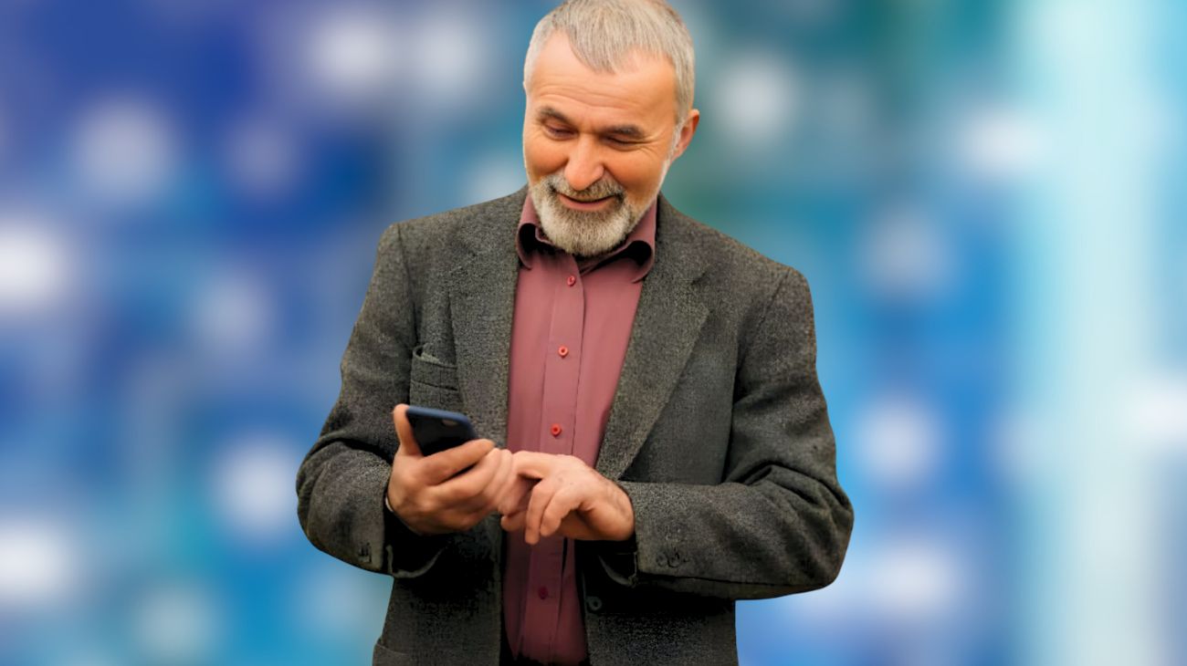 Truffa dei codici, così cercano di rubare il profilo WhatsApp delle vittime