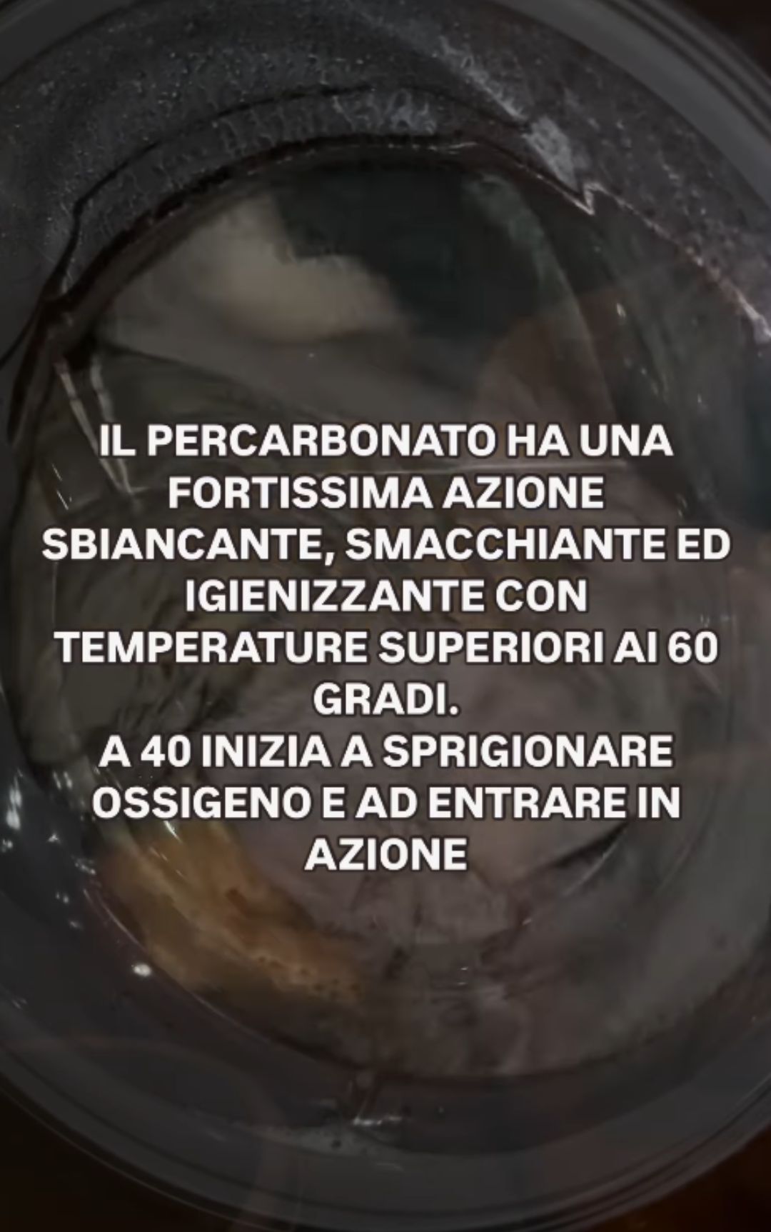 Lavatrice, qual è l'uso corretto di percarbonato e candeggina delicata