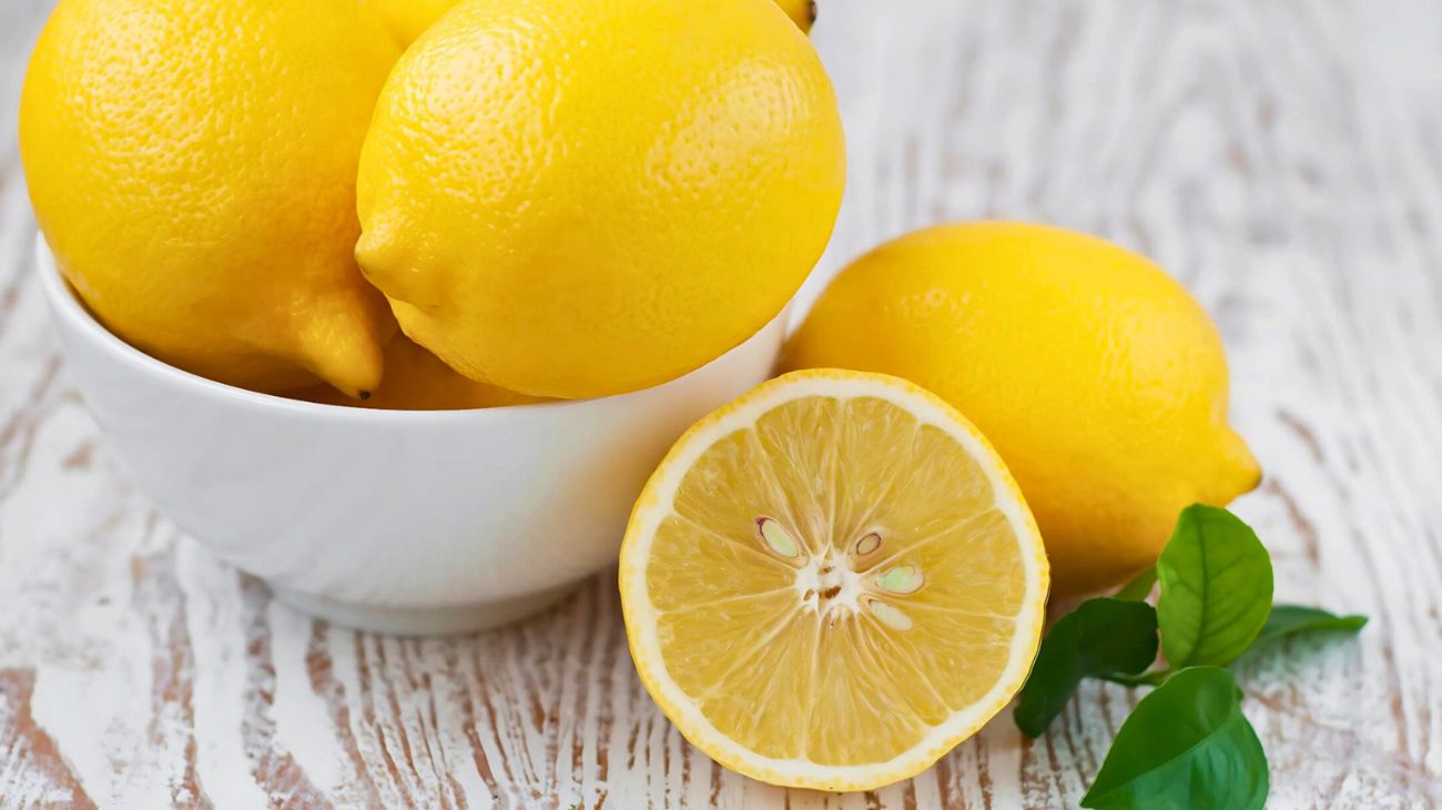 Forno pulizia limoni