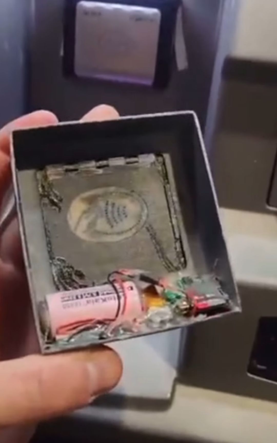 Truffa invisibile, i soldi rubati grazie a questo dispositivo